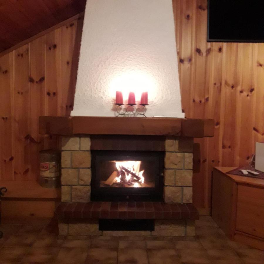 Harmony House Apartman Salvan Kültér fotó