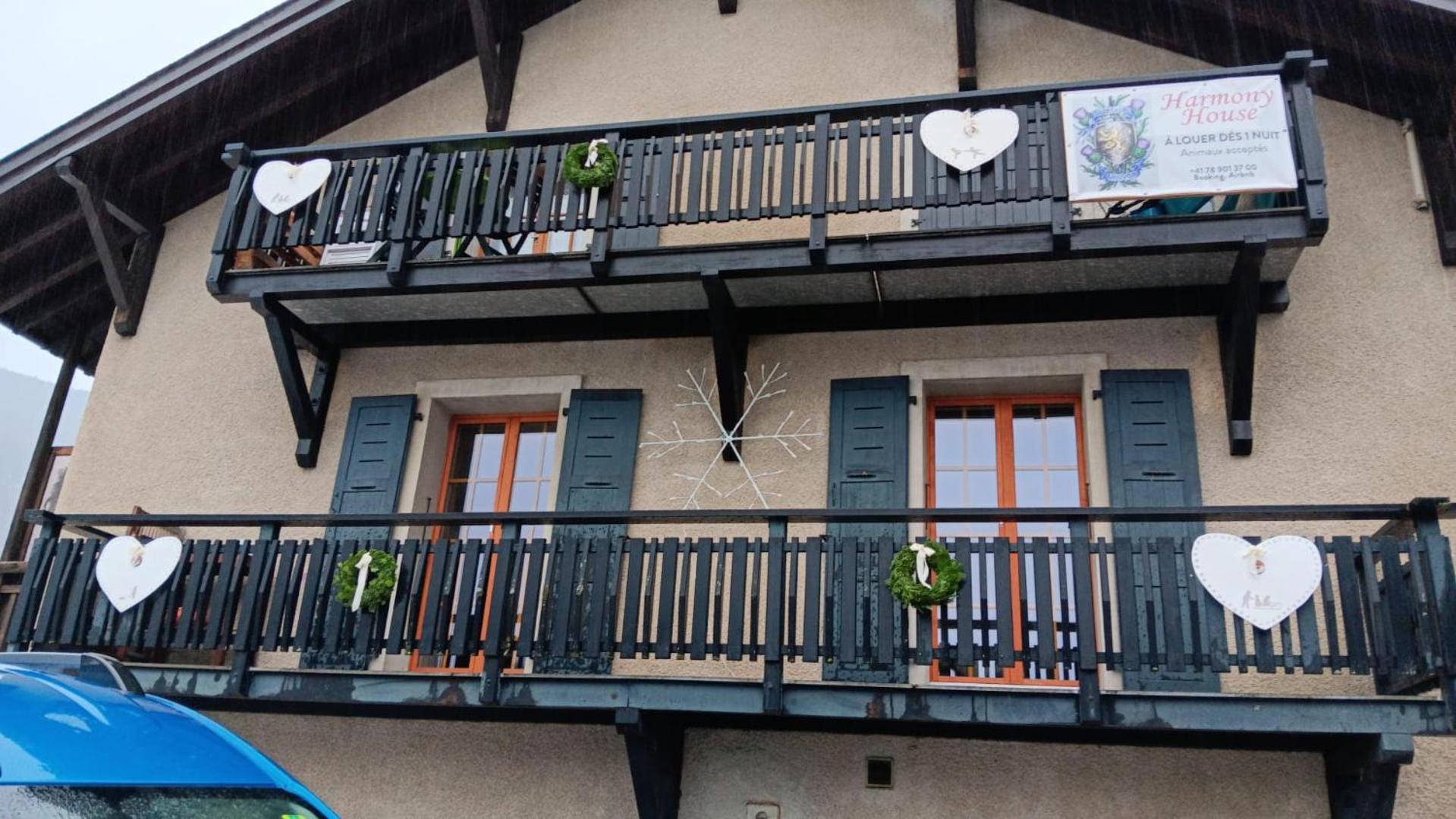 Harmony House Apartman Salvan Kültér fotó