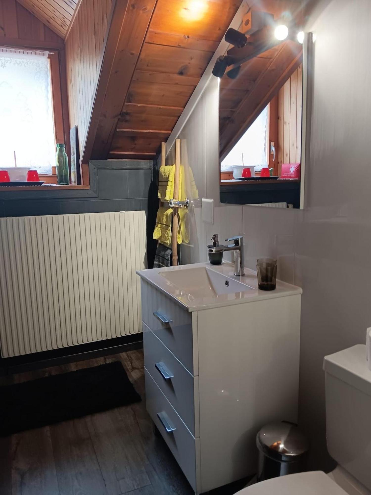 Harmony House Apartman Salvan Kültér fotó